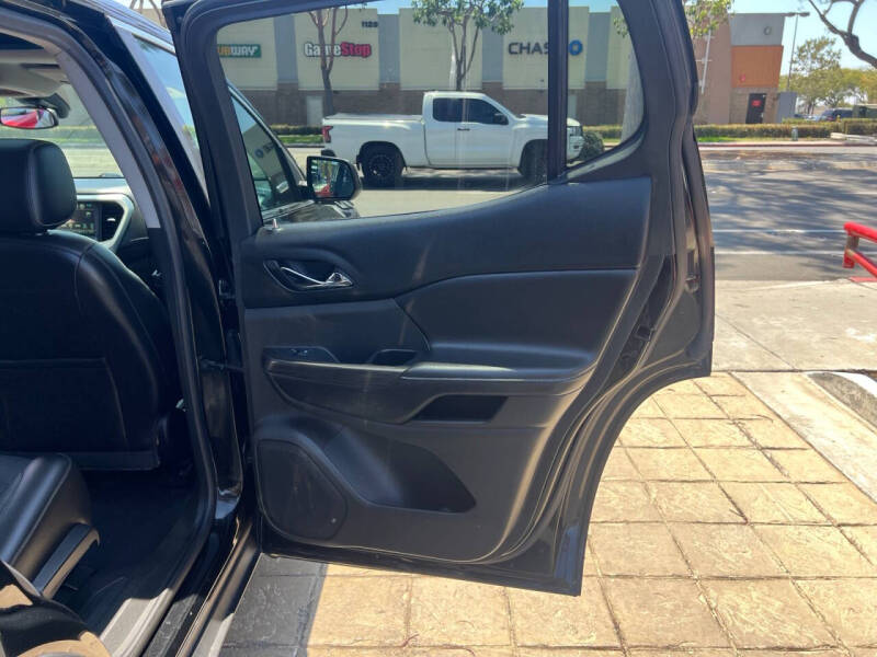 2017 GMC Acadia SLT-2