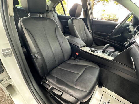 2017 BMW 3 Series 320i