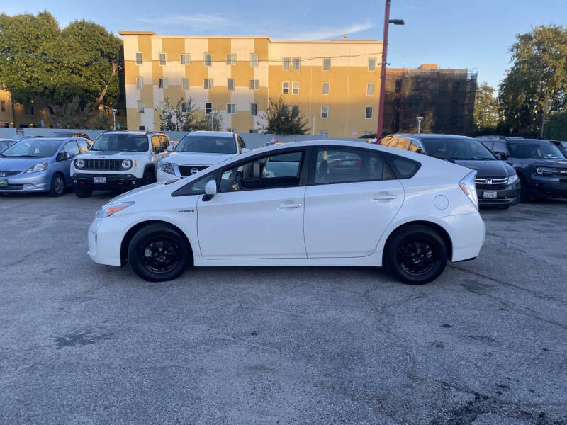 2013 Toyota Prius Two