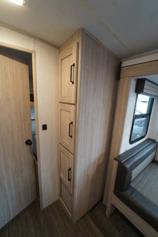 2024 Cruiser RV Shadow Cruiser 280QBS