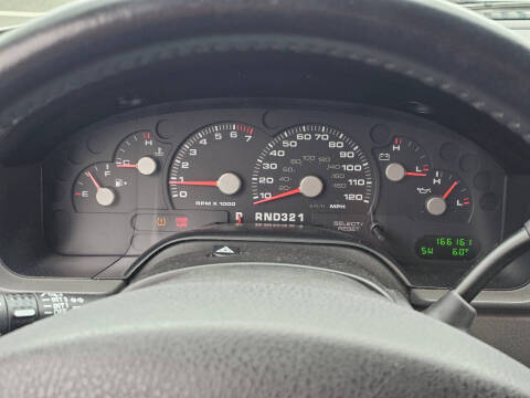 2004 Ford Explorer XLT
