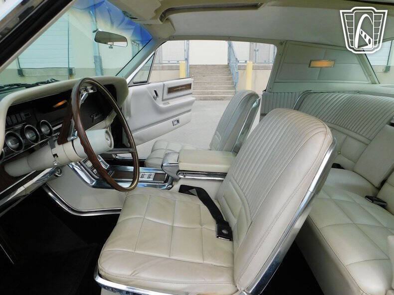 1966 Ford Thunderbird