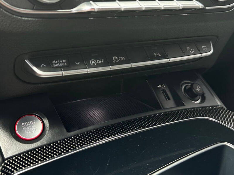 2022 Audi SQ5 3.0T quattro Premium Plus