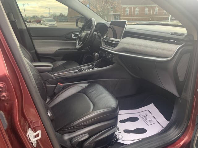 2022 Jeep Compass Latitude Lux