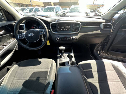 2020 Kia Sorento LX V6