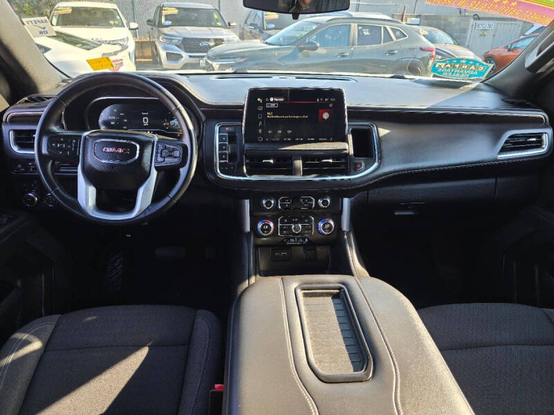 2023 GMC Yukon SLE