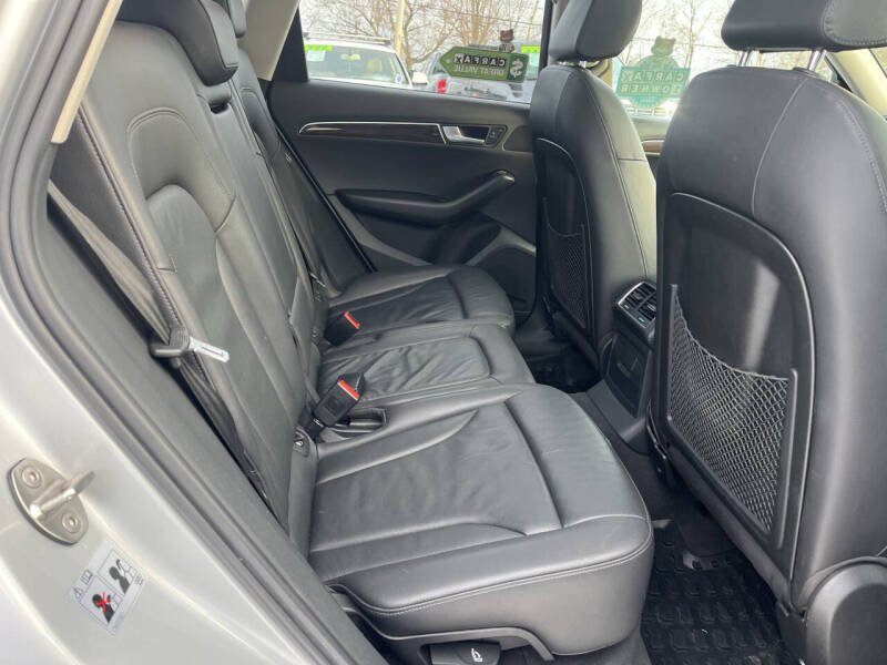 2011 Audi Q5 3.2 quattro Premium Plus