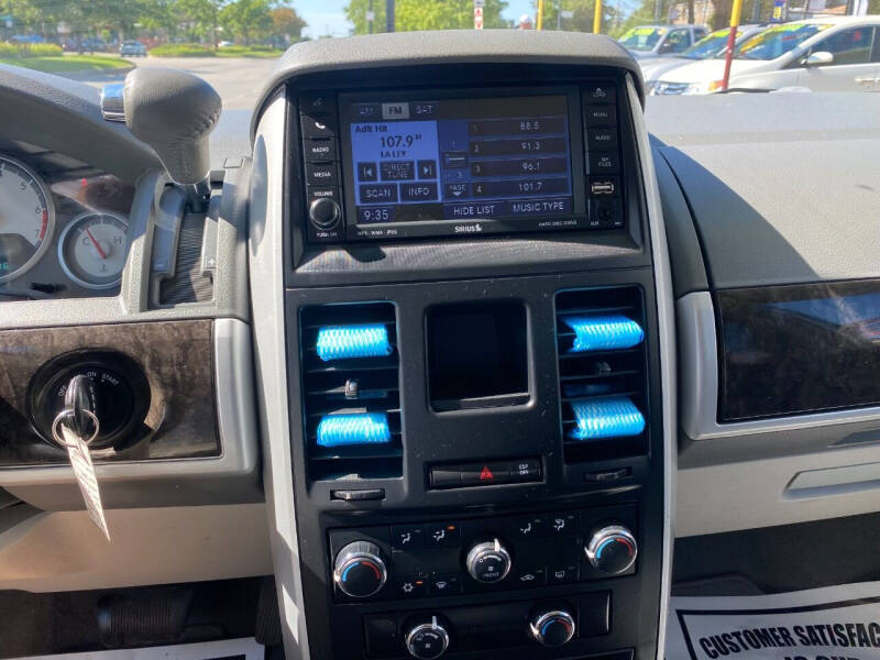 2010 Dodge Grand Caravan Crew