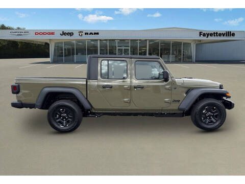 2026 Jeep Gladiator Sport