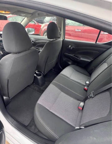 2018 Nissan Versa SV