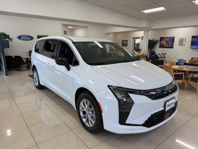 2027 Chrysler Pacifica Select