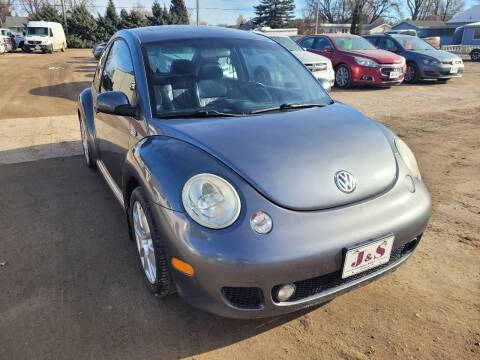 2002 Volkswagen New Beetle for sale at J & S Auto Sales in Thompson ND