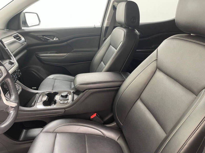 2021 GMC Acadia SLT