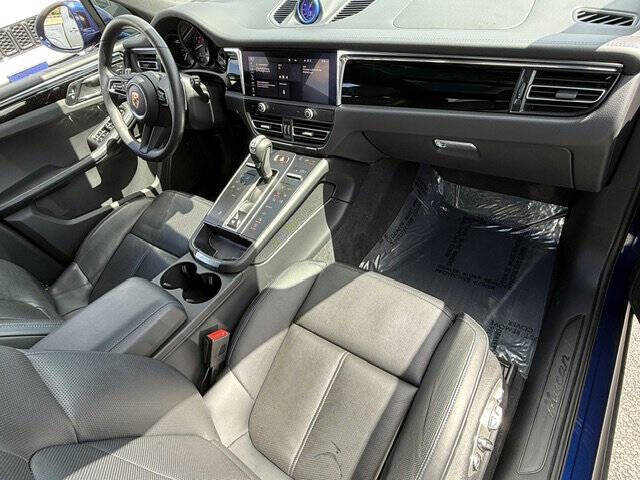 2025 Porsche Macan