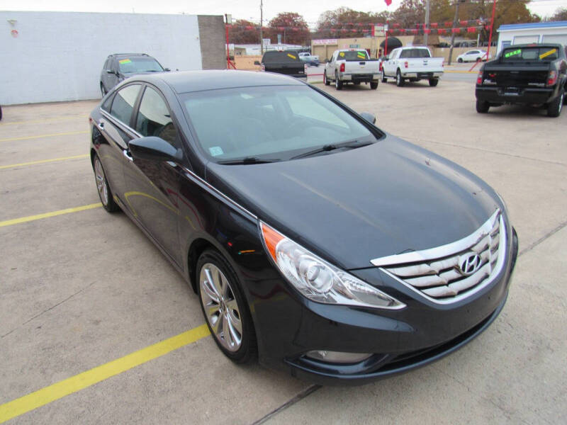 2011 Hyundai Sonata SE photo 6