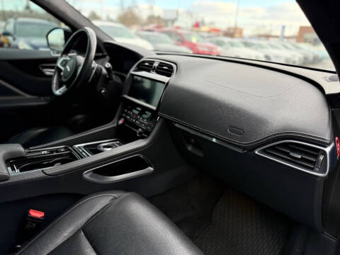 2019 Jaguar F-PACE S