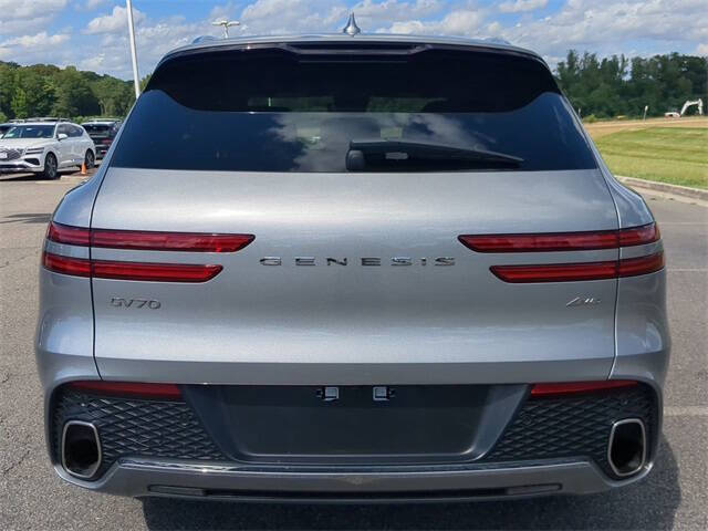 2023 Genesis GV70 2.5T Standard
