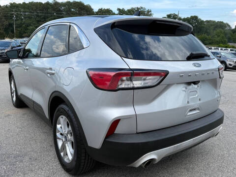 2020 Ford Escape SE