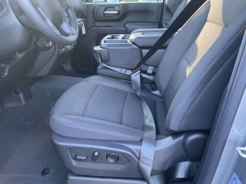 2026 GMC Sierra 3500HD CC SLE