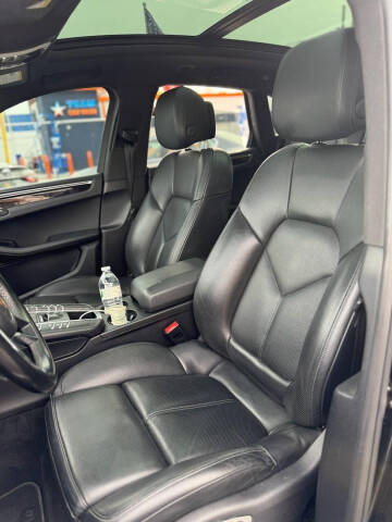 2018 Porsche Macan S