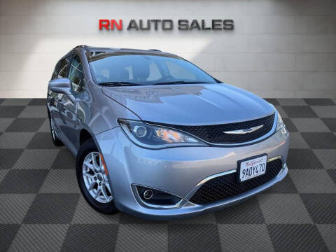 2020 Chrysler Pacifica Touring L