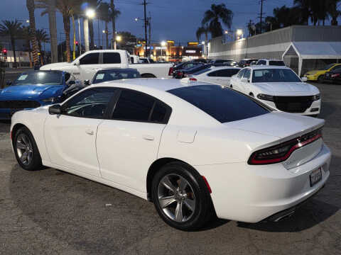 2016 Dodge Charger SXT