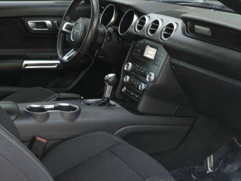 2021 Ford Mustang EcoBoost