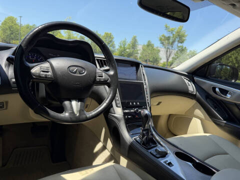 2015 Infiniti Q50