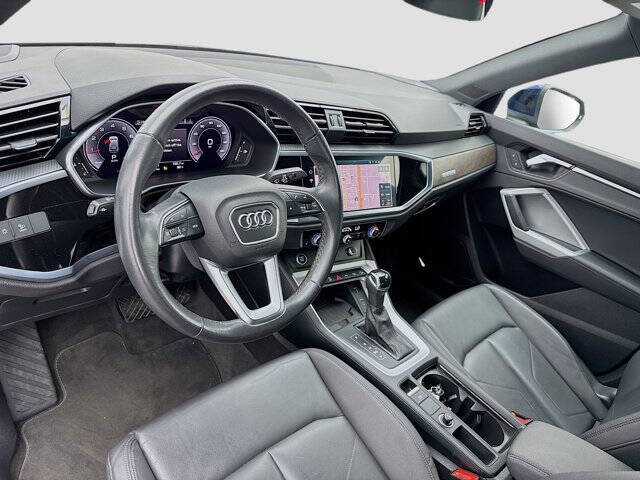 2021 Audi Q3 quattro Premium Plus 40 TFSI