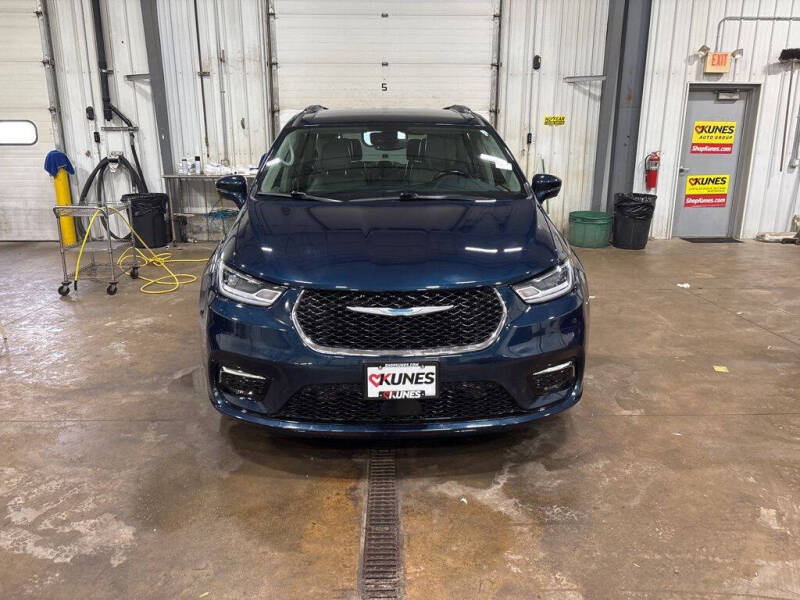 2021 Chrysler Pacifica Hybrid Touring L