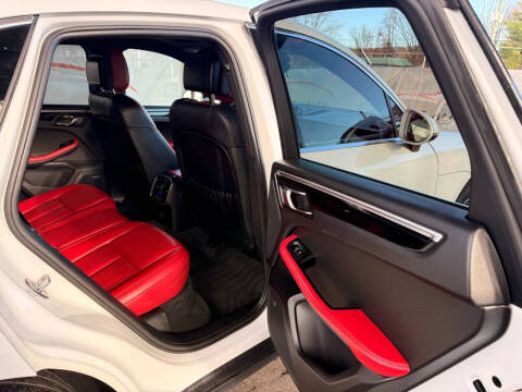 2017 Porsche Macan S