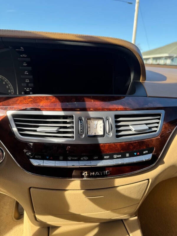 2008 Mercedes-Benz S-Class S 550 4MATIC