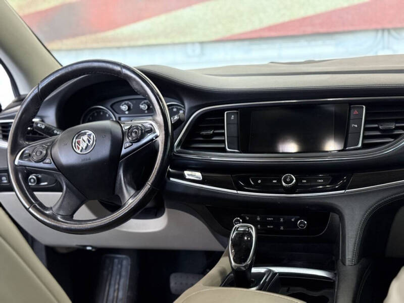 2021 Buick Enclave Essence