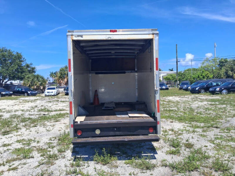 2009 Ford E-Series E-350 SD