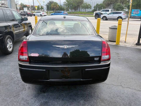 2005 Chrysler 300 Touring