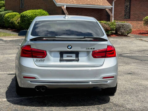 2017 BMW 3 Series 330i