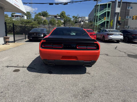 2020 Dodge Challenger SXT