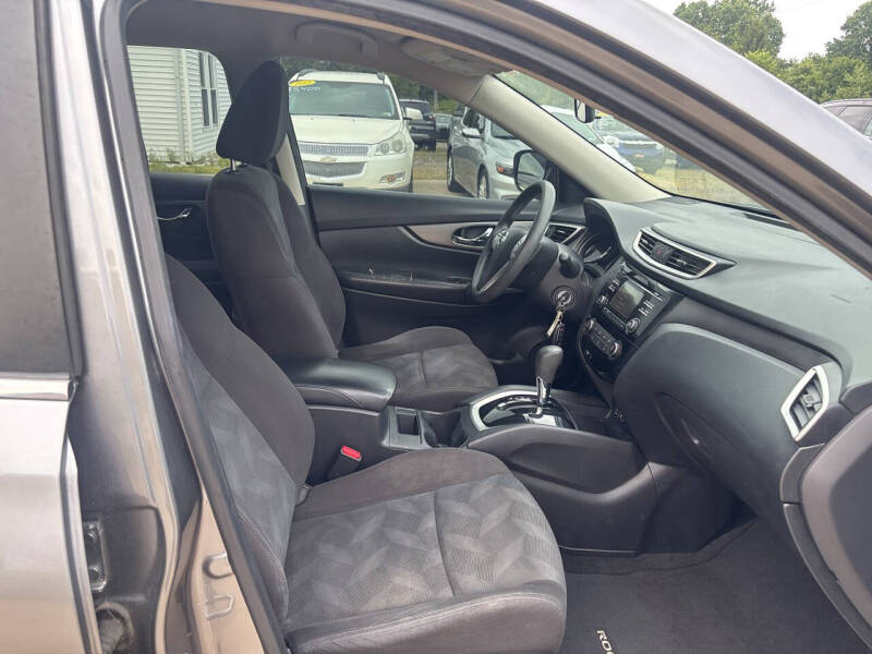 2016 Nissan Rogue SV