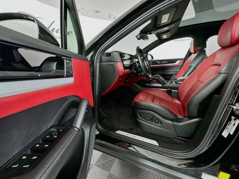 2024 Porsche Cayenne Coupe