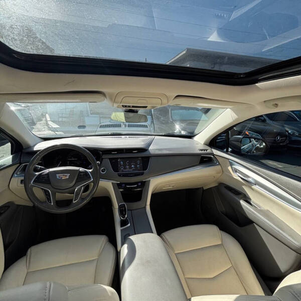 2018 Cadillac XT5 Luxury