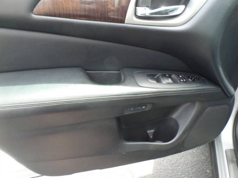 2013 Nissan Pathfinder SL