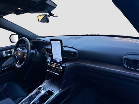 2023 Ford Explorer Platinum