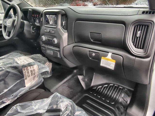 2025 GMC Sierra 2500HD Pro