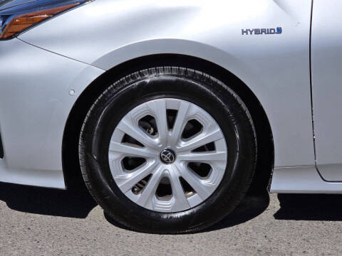 2021 Toyota Prius LE