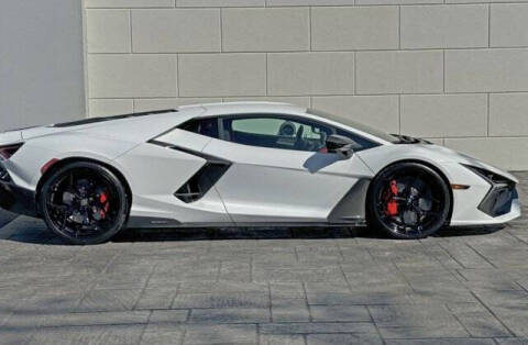 2025 Lamborghini Revuelto
