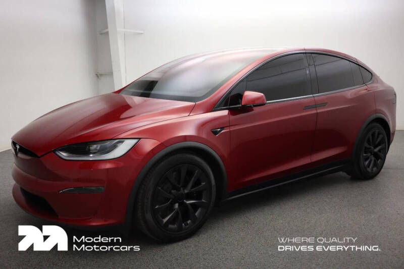2023 Tesla Model X Standard Range