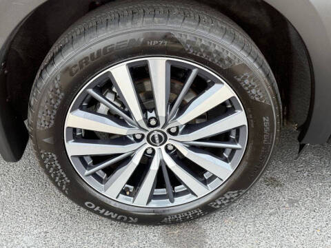 2022 Nissan Pathfinder Platinum