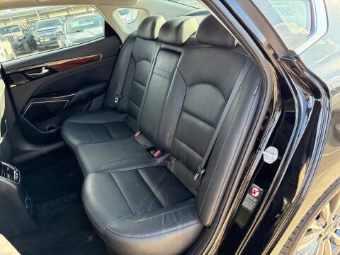 2017 Kia Cadenza Premium