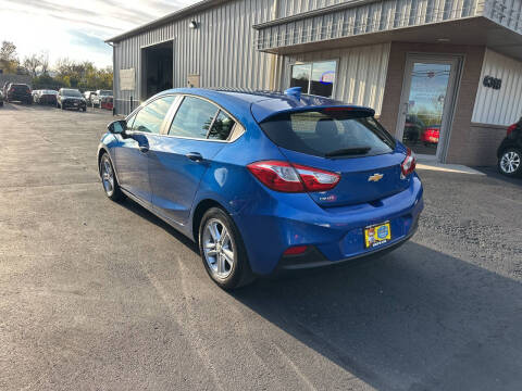 2017 Chevrolet Cruze LT Auto