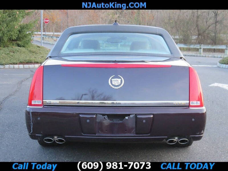 2009 Cadillac DTS Luxury 5-Passenger